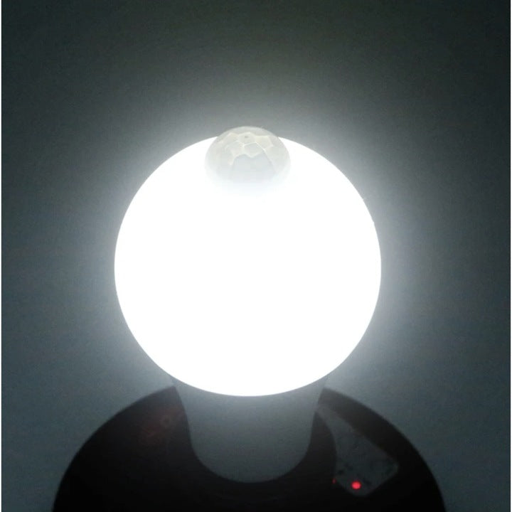 Led izzó mozgásérzékelővel, 6/12W, hideg/meleg fény