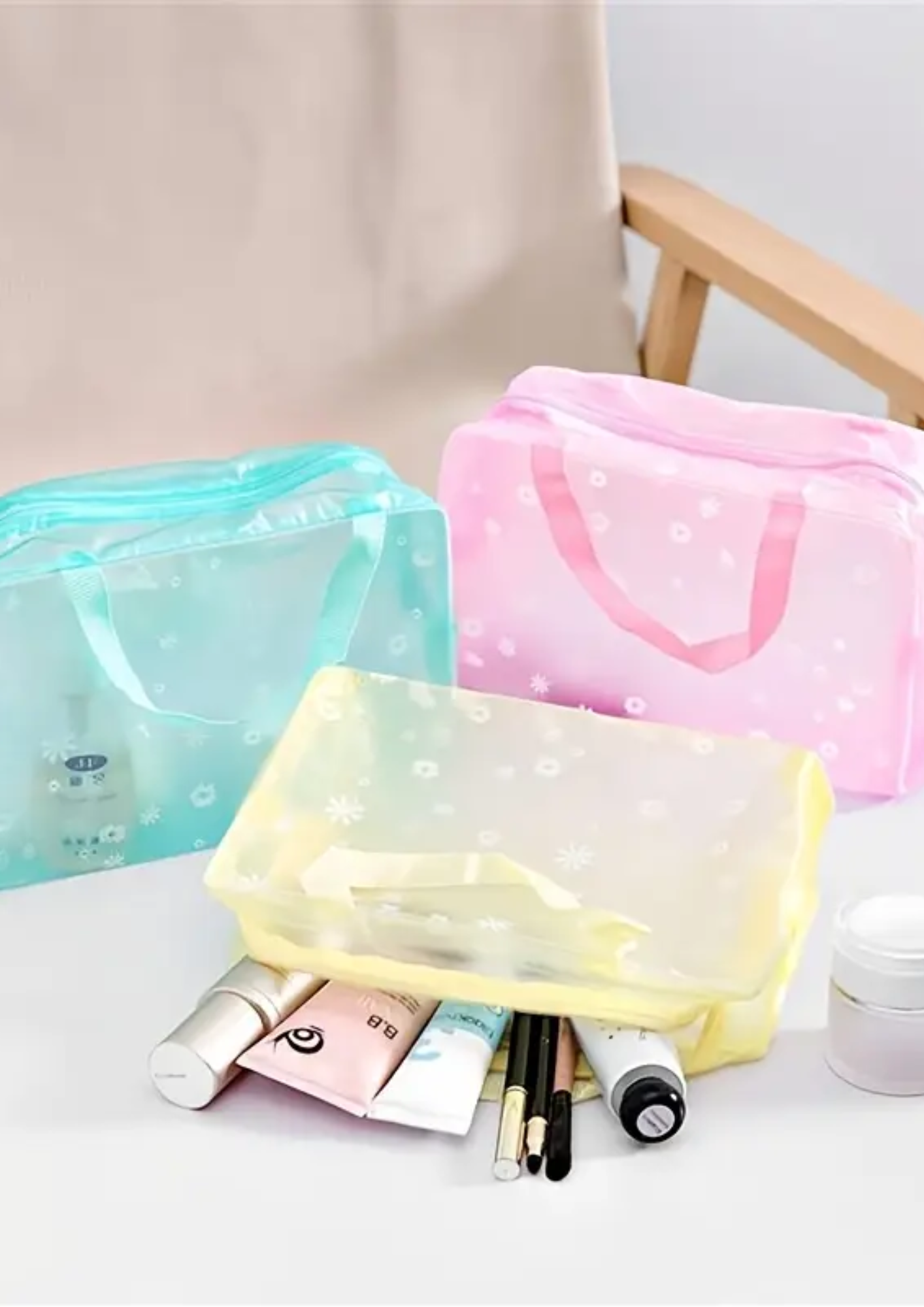 Set 3 genți cosmetice, transparente și impermeabile