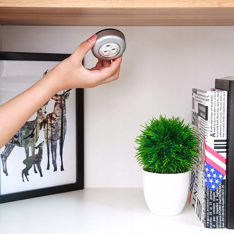 Lampă autoadezivă cu 3 LED-uri