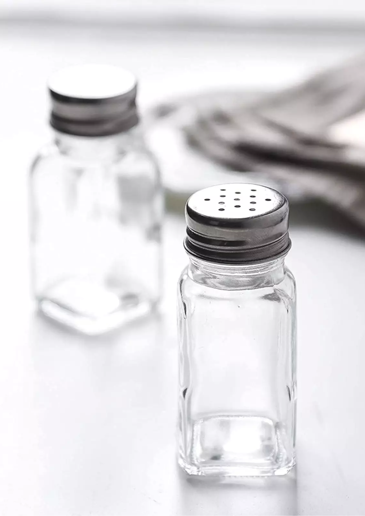 Set 2 solnițe pentru sare și piper