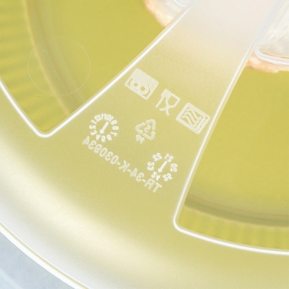 Capac pentru cuptorul cu microunde cu cârlig