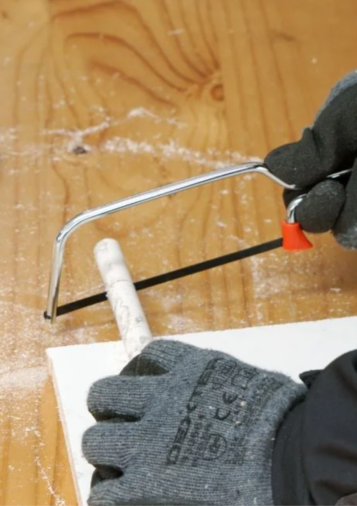 Fierăstrău cu lamă de 15 cm - pentru tăieturi precise