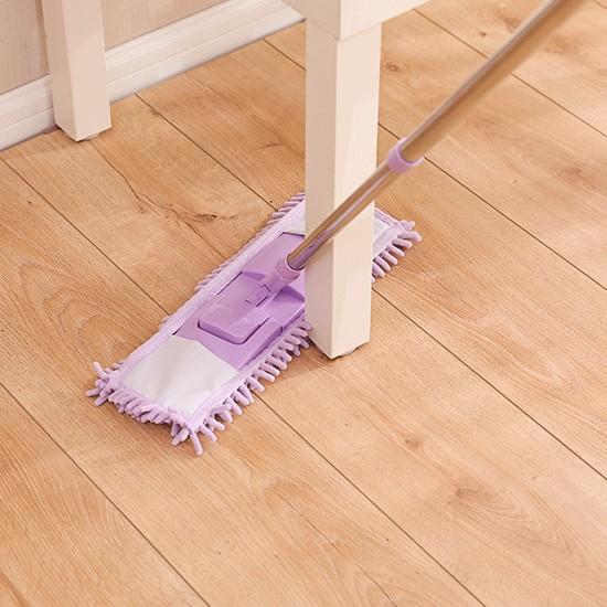 Mop plat din microfibră cu mâner telescopic