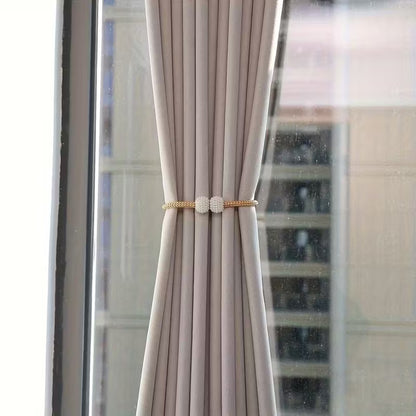 Clemă prindere perdea cu șnur și perle