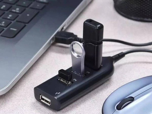 Hub USB cu 4 porturi pentru conectare simultană