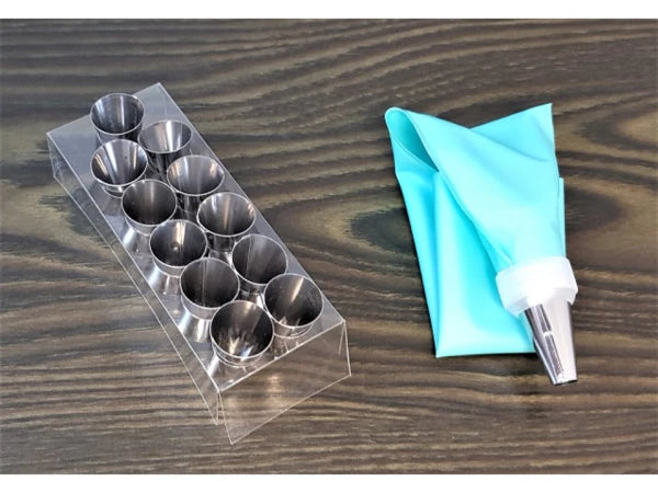 Set pentru ornat torturi și prăjituri cu 12 forme