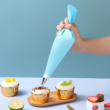 Set pentru ornat torturi și prăjituri cu 12 forme