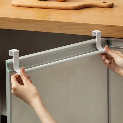 Suport pentru prosoape cu instalare pe ușă