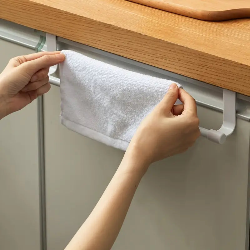 Suport pentru prosoape cu instalare pe ușă